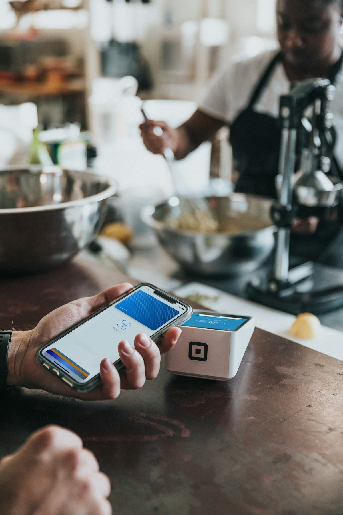 Contactless mobile payment